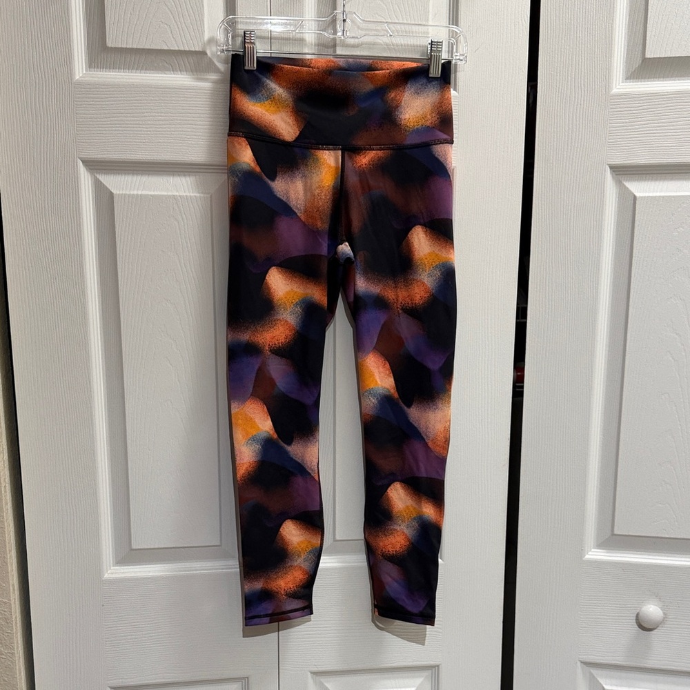 Fabletics Multicolor Abstract Leggings